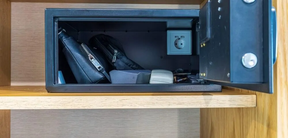 Como se realizan las instalaciones de cajas fuertes hogares 1000x480 - ¿Cómo se realizan las instalaciones de cajas fuertes en hogares?