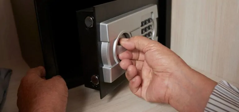 Cuales son metodos mas efectivos para abrir una caja fuerte bloqueada - &iquest;Cu&aacute;les son los m&eacute;todos m&aacute;s efectivos para abrir una caja fuerte bloqueada?