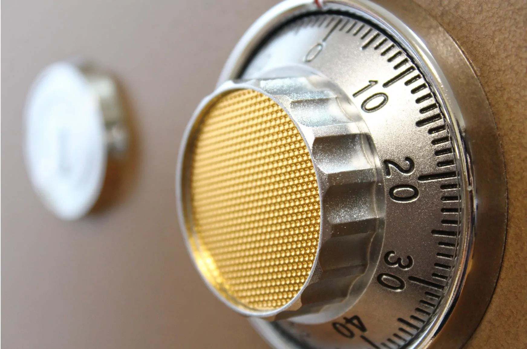 Que servicio cerrajeria ofrece la apertura mas segura de cajas fuertes - &iquest;Qu&eacute; servicio de cerrajer&iacute;a ofrece la apertura m&aacute;s segura de cajas fuertes?