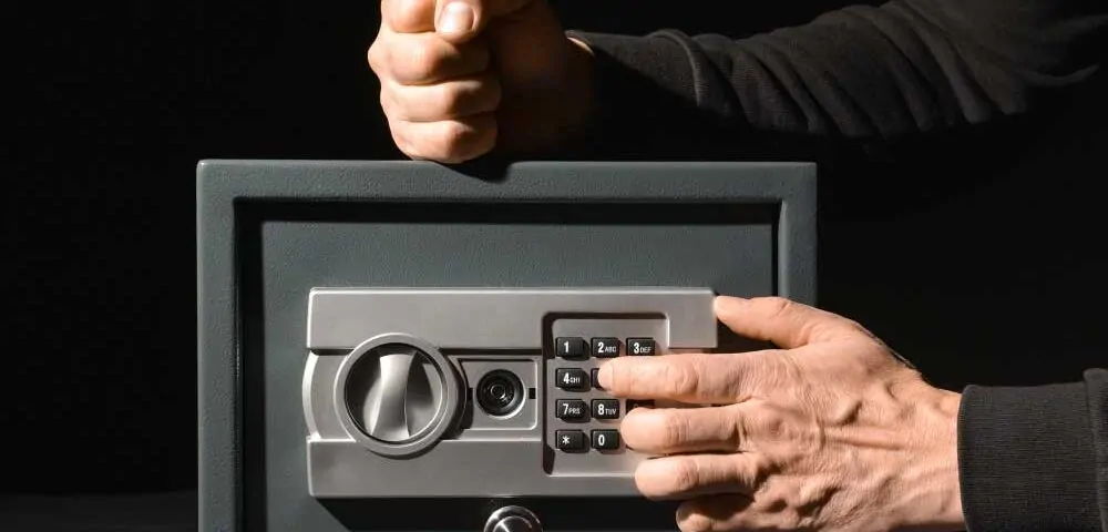 Que servicios de apertura de cajas fuertes son mas confiables Barcelona 1000x480 - ¿Qué servicios de apertura de cajas fuertes son más confiables en Barcelona?